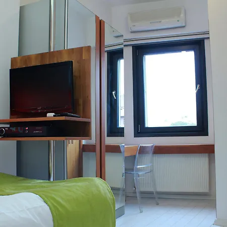 Hotel Pera Livinn