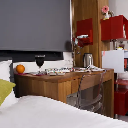 Hotel Pera Livinn